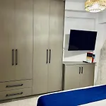 Hidden Gem Homes - Sapphire Apartment